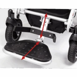 FreedomChair A11 Mini-Max, Der Erste Faltbare Elektro-Rollstuhl, Der Mitwächst, Für Kinder, Jugendliche Und Kleinwüchsige Bis 150cm Körpergröße 10 FreedomChair A11 Mini-Max, Der Erste Faltbare Elektro-Rollstuhl, Der Mitwächst, Für Kinder, Jugendliche Und Kleinwüchsige Bis 150cm Körpergröße -Coloplast Verkaufsgeschäft A11 MiniMax Schoen3