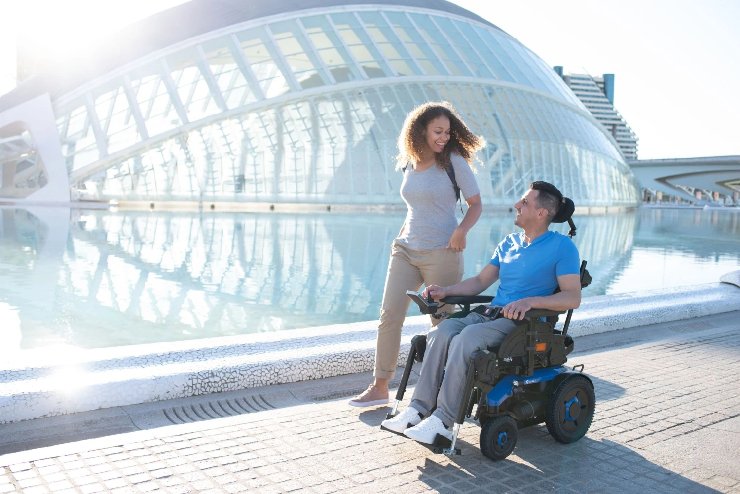 Invacare AVIVA RX20 Modulite Elektrorollstuhl, Heckantrieb, (inkl. 75A Power-Modul) Nachfolger Des Invacare Bora E-Rollstuhl, Patentierte CTC-Federung 5 Invacare AVIVA RX20 Modulite Elektrorollstuhl, Heckantrieb, (inkl. 75A Power-Modul) Nachfolger Des Invacare Bora E-Rollstuhl, Patentierte CTC-Federung – Bild 3