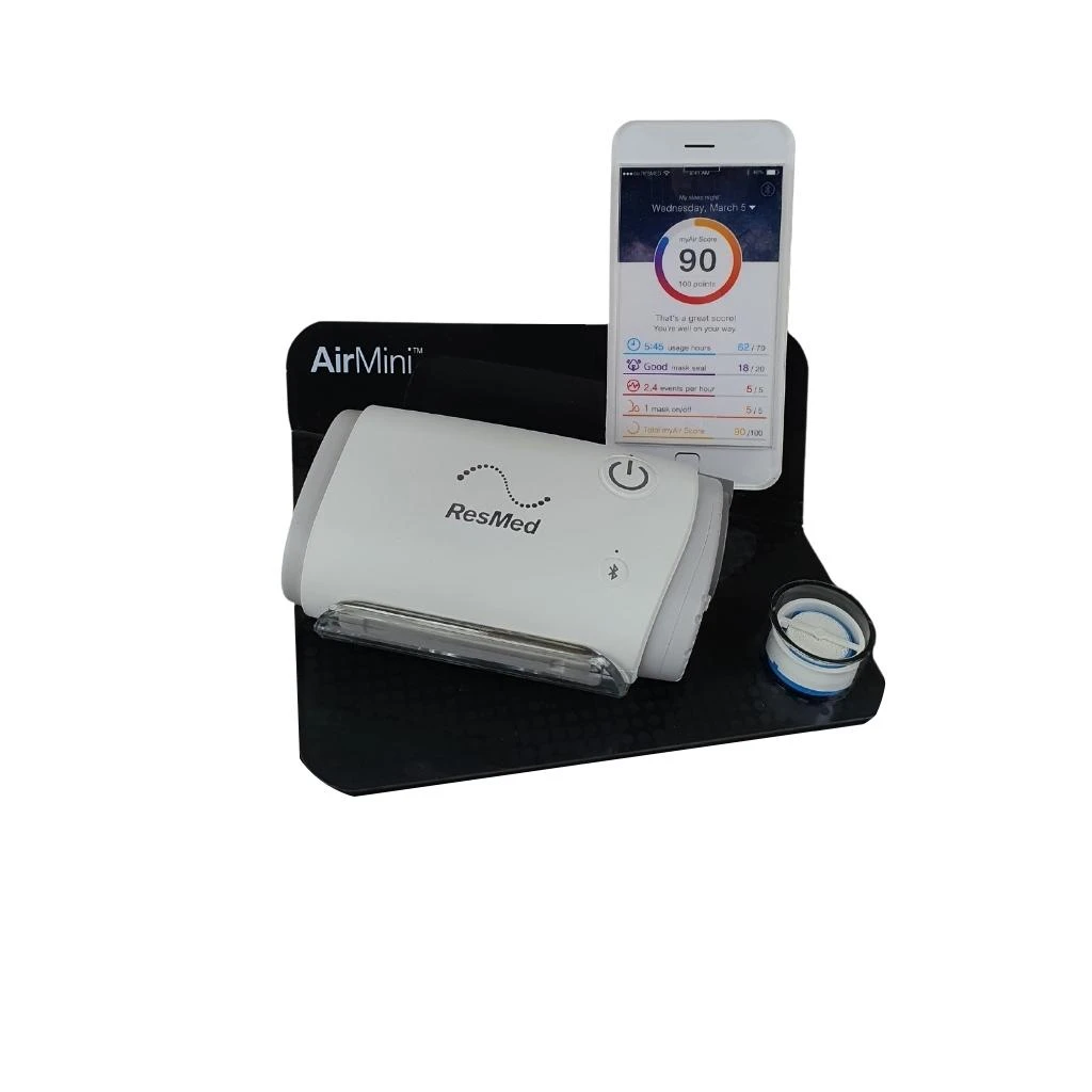 Resmed AirMini AutoSet Mobiles Therapiegerät, Inkl. AirFit™ N30 Für AirMini Maskenset, Mit Netzteil Und Transportbeutel, AirMini APAP Und CPAP Reisegerät 6 Resmed AirMini AutoSet Mobiles Therapiegerät, Inkl. AirFit™ N30 Für AirMini Maskenset, Mit Netzteil Und Transportbeutel, AirMini APAP Und CPAP Reisegerät – Bild 4