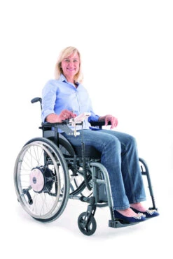 Alber E-Fix E35 Elektrischer Zusatzantrieb, Inklusive Standard-Rollstuhl Unix2, Fertig Vormontiert -Coloplast Verkaufsgeschäft Alber Efix E35 mit Rollstuhl 1