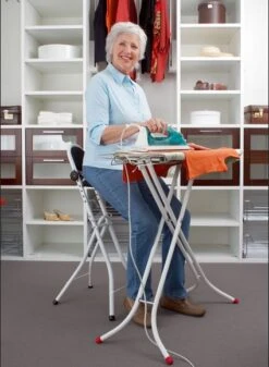 Stehhilfe / Stehstuhl Besonders Leicht Stehend Sitzen - Rückenschonend -Coloplast Verkaufsgeschäft BER Stehhilfe 1511 1