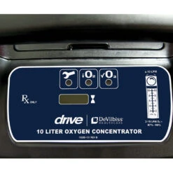 Drive DeVilbiss Compact 1025KS Sauerstoffkonzentrator, 10L Hochleistungs O2-Gerät, Für Patienten Mit Erhöhtem Sauerstoffbedarf, High-Flow Konzentrator (inkl. FireSafe & HIGH FLOW O2- Starterkit) -Coloplast Verkaufsgeschäft DeVilbiss 10L 1025KS 03 1
