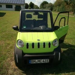 E-MICAN Leichtkraft-Elektrofahrzeug, 100% E-Auto, Als 45 Oder 80 Km/h Version, AGM Oder Lithium Akku, Auto An Jeder Normalen Steckdose Aufladbar -Coloplast Verkaufsgeschäft E MICAN Leichtkraft Elektrofahrzeug im gruen