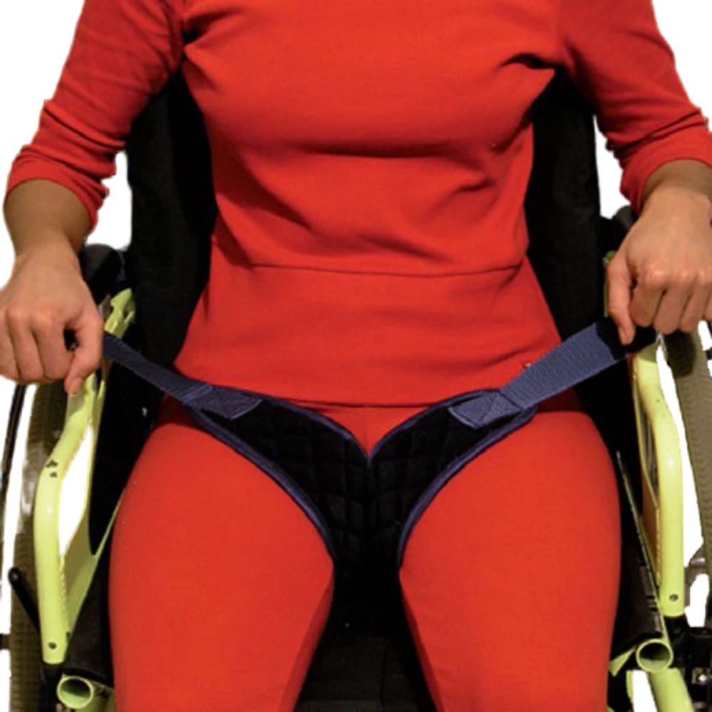 Biocare Sitzhose Soft, Die Rollstuhlsitzhose Für Das Becken, Patientensicherungssystem Im Rollstuhl, Mit Klett- Und Clipverschluß 4 Biocare Sitzhose Soft, Die Rollstuhlsitzhose Für Das Becken, Patientensicherungssystem Im Rollstuhl, Mit Klett- Und Clipverschluß – Bild 2