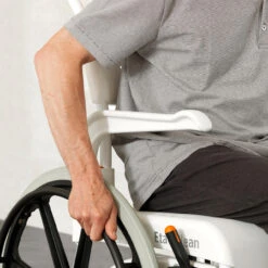 Etac Clean 24" Selbstfahrer Dusch- Und Toilettenstuhl, Die Neue Version, Neue Farben, Neue Ausstattung -Coloplast Verkaufsgeschäft Etac Clean 24 Selbstfahrer