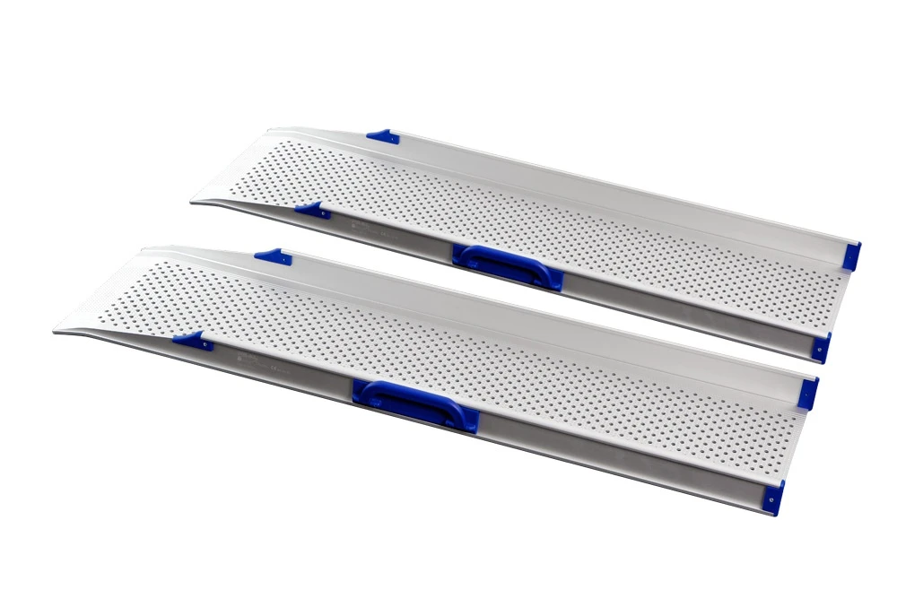 Feal PerfoLight Rampe Weite Ausführung 27cm Breite Lauffläche, Länge 106cm 3 Feal PerfoLight Rampe Weite Ausführung 27cm Breite Lauffläche, Länge 106cm