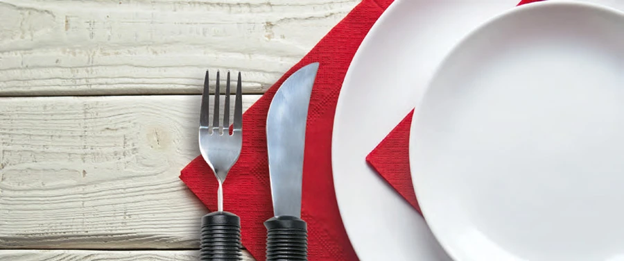 FLEX Essbesteck 4-teiliges Set (Gabel, Löffel, Teelöffel, Messer) Biegsam, Dicke & Rutschsichere Griffe; Spülmaschinengeeignet 5 FLEX Essbesteck 4-teiliges Set (Gabel, Löffel, Teelöffel, Messer) Biegsam, Dicke & Rutschsichere Griffe; Spülmaschinengeeignet – Bild 3