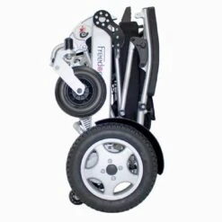 FreedomChair DE08L, Der Teilbare Elektrorollstuhl, Faltbar, Sehr Stabil Bis 160kg, Körpergröße 160-190cm, Einzelnen Teile Wiegen Nur 16 Bzw. 14 Kg 9 FreedomChair DE08L, Der Teilbare Elektrorollstuhl, Faltbar, Sehr Stabil Bis 160kg, Körpergröße 160-190cm, Einzelnen Teile Wiegen Nur 16 Bzw. 14 Kg -Coloplast Verkaufsgeschäft Freedomchair DE08L 06