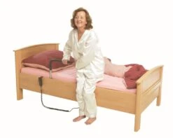 Aufstehhilfe Frida, Für Ihre Eigenständigkeit, Der Universelle Bettgriff, Frida Von Rehastage Inkl. Gleiter -Coloplast Verkaufsgeschäft Frida Anwendung 03 1