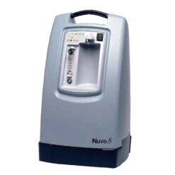GCE Nuvo 8 Sauerstoffkonzentrator, 8L/min., Stärkere Leistung, Leiser Betrieb, HIGH FLOW O2-Gerät, Zur Langzeit-Sauerstofftherapie (LOT) (AV) 13 GCE Nuvo 8 Sauerstoffkonzentrator, 8L/min., Stärkere Leistung, Leiser Betrieb, HIGH FLOW O2-Gerät, Zur Langzeit-Sauerstofftherapie (LOT) (AV) -Coloplast Verkaufsgeschäft GCE Nuvo 8