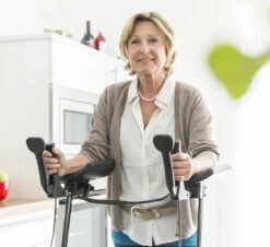 Sunrise Medical Gemino 60 M Walker UAL, Outdoor-Rollator Mit Unterarmauflagen, Personengröße 135-170cm, Bis 130 Kg Belastbar -Coloplast Verkaufsgeschäft Gemino30 Walker Unterarmgeh 3