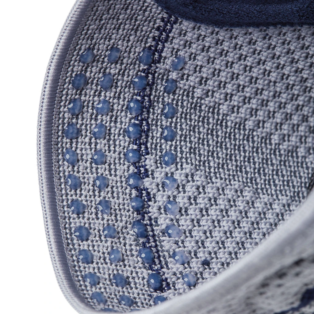 Bauerfeind GenuTrain Black Silk, Mit Silikonrand, Aktivbandage Kniegelenk, Train-Gestrick, Omega+ Pad, Komfortzone Kniekehle, Hautfreundlich & Atmungsaktiv 8 Bauerfeind GenuTrain Black Silk, Mit Silikonrand, Aktivbandage Kniegelenk, Train-Gestrick, Omega+ Pad, Komfortzone Kniekehle, Hautfreundlich & Atmungsaktiv – Bild 6