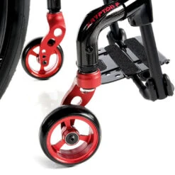 Krypton F Rollstuhl, Der Faltbare Carbon-Aktivrollstuhl, Gewicht Ab 8.3 Kg Mit Rädern, Transportgewicht (ohne Räder) Ab 5.8 Kg, Einer Der Leichtesten, Mehrfach Verstellbarer Faltrollstuhl Der Welt Ab 8,3 Kg*, Bis 110kg -Coloplast Verkaufsgeschäft Krypton F Rollstuhl 02