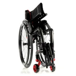 Krypton F Rollstuhl, Der Faltbare Carbon-Aktivrollstuhl, Gewicht Ab 8.3 Kg Mit Rädern, Transportgewicht (ohne Räder) Ab 5.8 Kg, Einer Der Leichtesten, Mehrfach Verstellbarer Faltrollstuhl Der Welt Ab 8,3 Kg*, Bis 110kg -Coloplast Verkaufsgeschäft Krypton F Rollstuhl faltbar 01