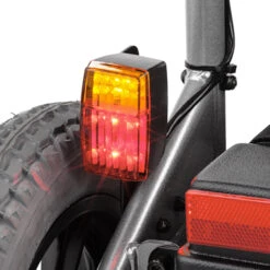 Meyra Clou Elektrorollstuhl 9.501, Faltbar, Indoor E-Stuhl, Wartungsfreie Akkus, 2x180W Motor, 6 Km/h, SB 38-55, Belastbar Bis 120 Kg 13 Meyra Clou Elektrorollstuhl 9.501, Faltbar, Indoor E-Stuhl, Wartungsfreie Akkus, 2x180W Motor, 6 Km/h, SB 38-55, Belastbar Bis 120 Kg -Coloplast Verkaufsgeschäft Meyra Clou 05