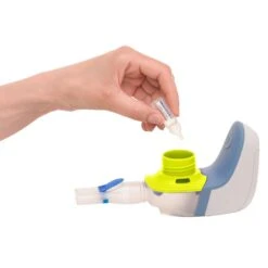 (AV) Pari Boy Free Inhalationsgerät, Schnell Und Wirksam, Mobiles Inhaliergerät, Batteriebetrieb Möglich, Mundstück, Babymaske, Tasche, Netzteil -Coloplast Verkaufsgeschäft PARI free nacl