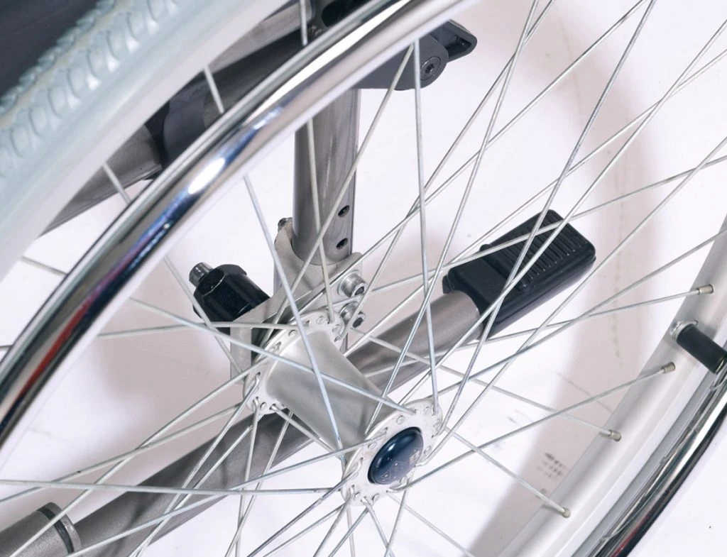 Bischoff & Bischoff Pyro Start Leichtgewichtsrollstuhl, Markenrollstuhl Mit Hohem Qualitätsstandard, Bis 125 Kg 5 Bischoff & Bischoff Pyro Start Leichtgewichtsrollstuhl, Markenrollstuhl Mit Hohem Qualitätsstandard, Bis 125 Kg – Bild 3