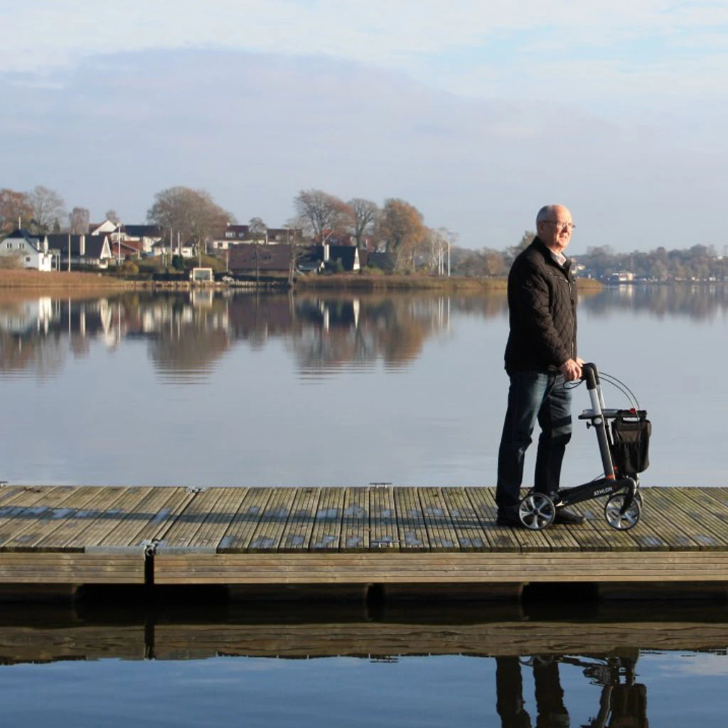 Athlon SL Superleicht Carbon-Rollator, Original Carbon Black Edition 12 Athlon SL Superleicht Carbon-Rollator, Original Carbon Black Edition – Bild 10