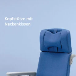 Ravello Sano-S Pflegestuhl Komfortset, 4 Lenkrollen, Fußstütze Komplett Einschiebbar, Kunstlederbezug, Ergo-Sitz, Kopfstütze, Armlehnen Verstellbar, Belastbar Bis 200kg (statisch), Bis 135 Kg (dynamisch) -Coloplast Verkaufsgeschäft Ravello Sano 04