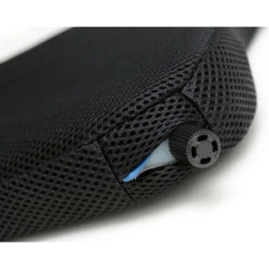 Sissel Sit Air Schwarz, Das Komfortable Keilkissen Für Aktives, Aufrechtes Sitzen -Coloplast Verkaufsgeschäft SIS 1380 2