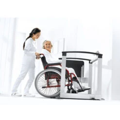 Multifunktions- Und Rollstuhlwaage Seca 685 Incl. Eichkosten, Hohe Tragkraft, Rollentransport -Coloplast Verkaufsgeschäft Seca 685 mit Rollstuhl 4