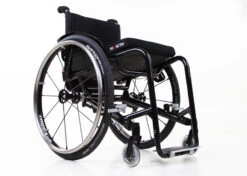 PRO ACTIV SPEEDY F2 Rollstuhl, Leichtlauf, Starrahmen, Nur Im Sonderbau Nach Individuellem Maß, Jetzt Anfragen Im Rollstuhlcenter Koblenz 12 PRO ACTIV SPEEDY F2 Rollstuhl, Leichtlauf, Starrahmen, Nur Im Sonderbau Nach Individuellem Maß, Jetzt Anfragen Im Rollstuhlcenter Koblenz -Coloplast Verkaufsgeschäft SpeedyF2 schw Gesamtansicht IMG 6196 1