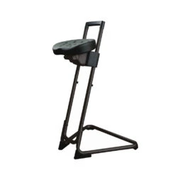 Stehhilfe - Die Standhafte, Gestell Schwarz, Sehr Stabiler Stehstuhl Mit Drehsitz, GS Geprüft, Bis 120kg 6 Stehhilfe - Die Standhafte, Gestell Schwarz, Sehr Stabiler Stehstuhl Mit Drehsitz, GS Geprüft, Bis 120kg -Coloplast Verkaufsgeschäft Stehhilfe 0