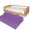 Sturzmatte Mit Keil Für Pflegebetten Bei Sturzgefährdeten Patienten, Inkl. Schutzbezug, 190x90x25/5cm, Anti-Rutsch-Ausstattung -Coloplast Verkaufsgeschäft Sturzmatte Keil purple mit Bett