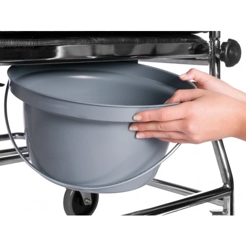 Trendmobil Toilettenrollstuhl TSF XXL Bis 220kg, Inkl. Eimer Und Sitzpolster, Sitzbreite 55-60-65cm, Toilettenstuhl Mit Verchromten Stahlrahmen 6 Trendmobil Toilettenrollstuhl TSF XXL Bis 220kg, Inkl. Eimer Und Sitzpolster, Sitzbreite 55-60-65cm, Toilettenstuhl Mit Verchromten Stahlrahmen – Bild 4