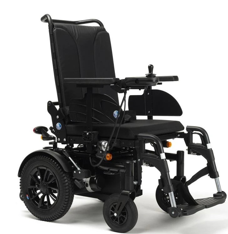 Vermeiren Turios HMV-45-BK Elektro-Rollstuhl, Kompakt, 6 Km/h, SB 45, Schwarz, Akku 50Ah, Bis 130kg 3 Vermeiren Turios HMV-45-BK Elektro-Rollstuhl, Kompakt, 6 Km/h, SB 45, Schwarz, Akku 50Ah, Bis 130kg