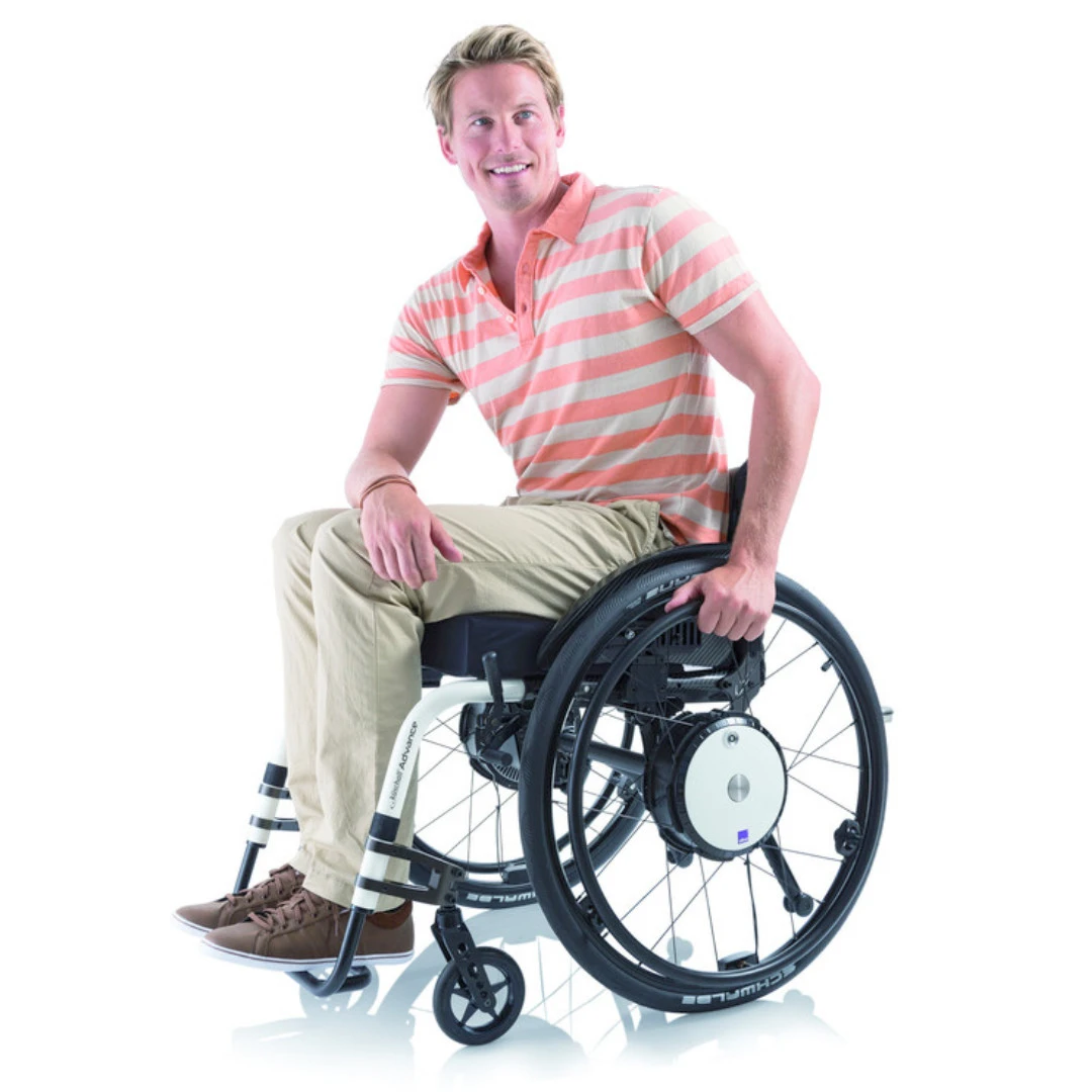 Alber Twion M24 Schnellster Und Leichtester Rollstuhlantrieb, Zum Anbau An Ihren Rollstuhl (nur Noch Bis 30.12.2022) 6 Alber Twion M24 Schnellster Und Leichtester Rollstuhlantrieb, Zum Anbau An Ihren Rollstuhl (nur Noch Bis 30.12.2022) – Bild 4