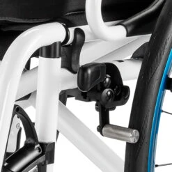 Meyra Aktivrollstuhl Smart S / 2.370 Ihr Individuell Anpassbarer Adaptiv-Rollstuhl Mit Abschwenkbaren Beinstützen 10 Meyra Aktivrollstuhl Smart S / 2.370 Ihr Individuell Anpassbarer Adaptiv-Rollstuhl Mit Abschwenkbaren Beinstützen -Coloplast Verkaufsgeschäft smart s 2370 Bremssystem